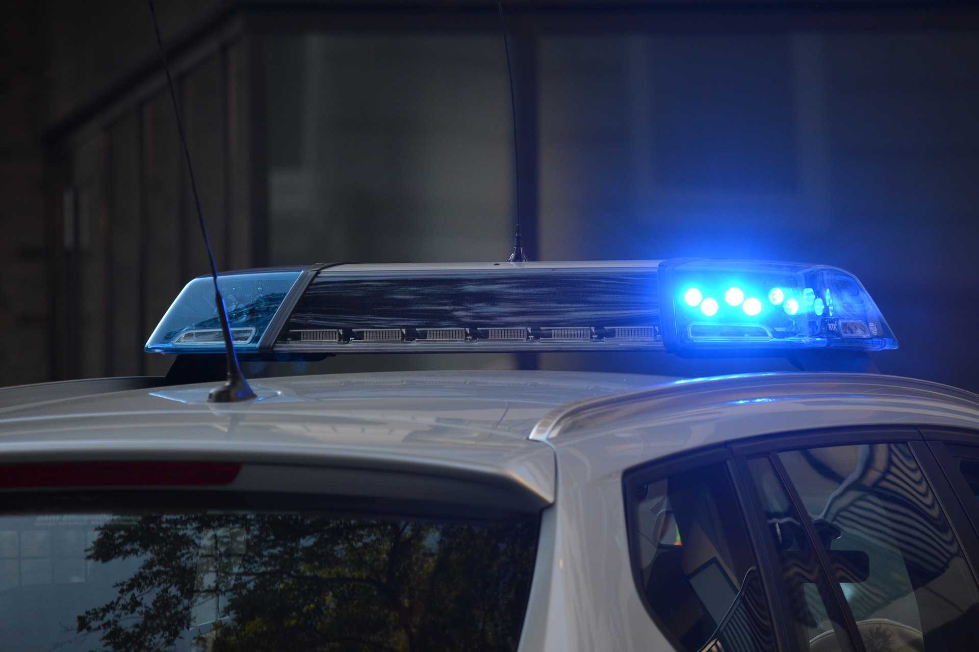 Police car, police lights, siren, flashing lights