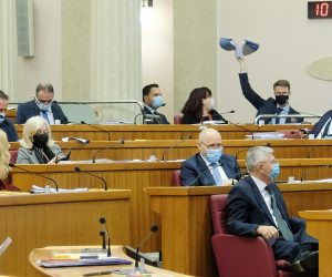 Zagreb, 14.04.2021 - U Saboru predstavljen Nacionalni plan oporavka i otpornosti 2021. - 2026.
Na fotografiji Andrej Plenković.
foto HINA/ Edvard ŠUŠAK/ es