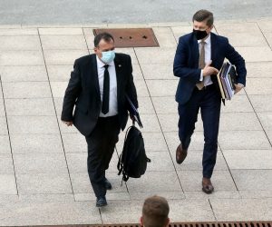 Zagreb, 14.04.2021. - Sjednica Vlade Republike Hrvatske. Na fotografiji ministar Vili Bero, potpredsjednik Vlade i ministar Zdravko Mariæ. foto HINA/ Lana SLIVAR DOMINIÆ/ lsd