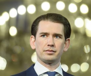 epa09145648 Austrian Chancellor Sebastian Kurz delivers a press conference during a government meeting at the Hofburg Palace in Vienna, Austria, 19 April 2021.  EPA/CHRISTIAN BRUNA