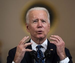 epa09148564 US President Joe Biden makes remarks after former Minneapolis Police Department Police Officer Derek Chauvin was found guilty on all counts in the death of George Floyd, at the White House in Washington, DC, USA, 20 April 2021.  EPA/Doug Mills / POOL