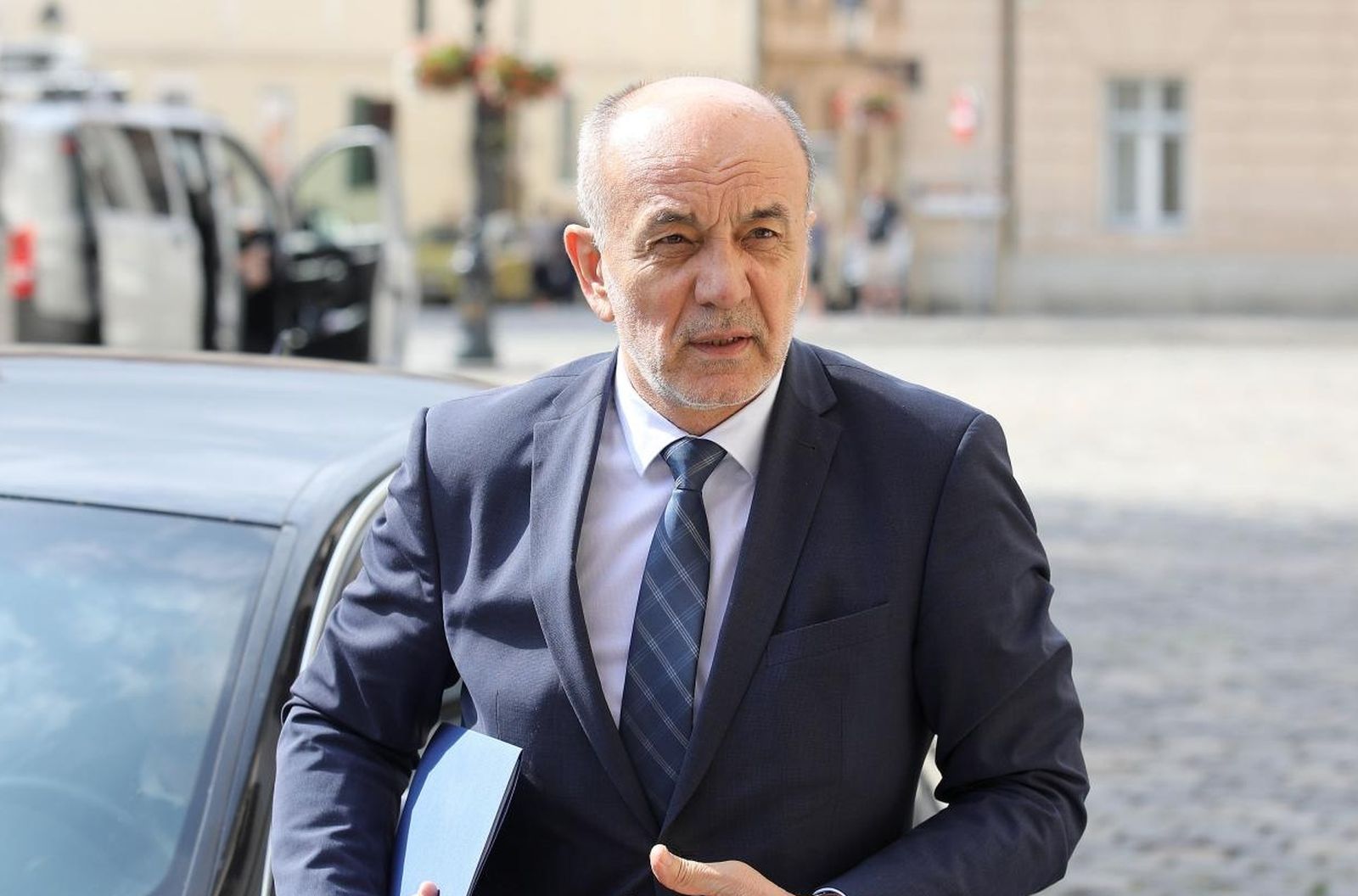 02.08.2018., Zagreb - Drzavni tajnik u Ministarstvu pravosudja Juro Martinovic dolazi na 110. sjednicu Vlade RH. 

Photo: Patrik Macek/PIXSELL