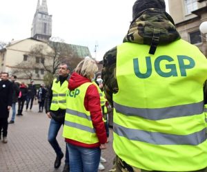 03.02.2021., Zagreb - U organizaciji Udruge Glas poduzetnika na Trgu bana Josipa Jelacica odrzan je prosvjed "zbog neadekvatnih ekonomskih mjera i diskriminatornih odluka prema dijelu poduzetnika". Photo: Igor Soban/PIXSELL