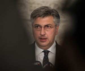 07.04.2021., Zagreb - Predsjednik Vlade Andrej Plenkovic dao je izjavu medjima u Hrvatskom saboru nakon zavrsetka aktualnog prijepodneva. Photo: Robert Anic/PIXSELL
