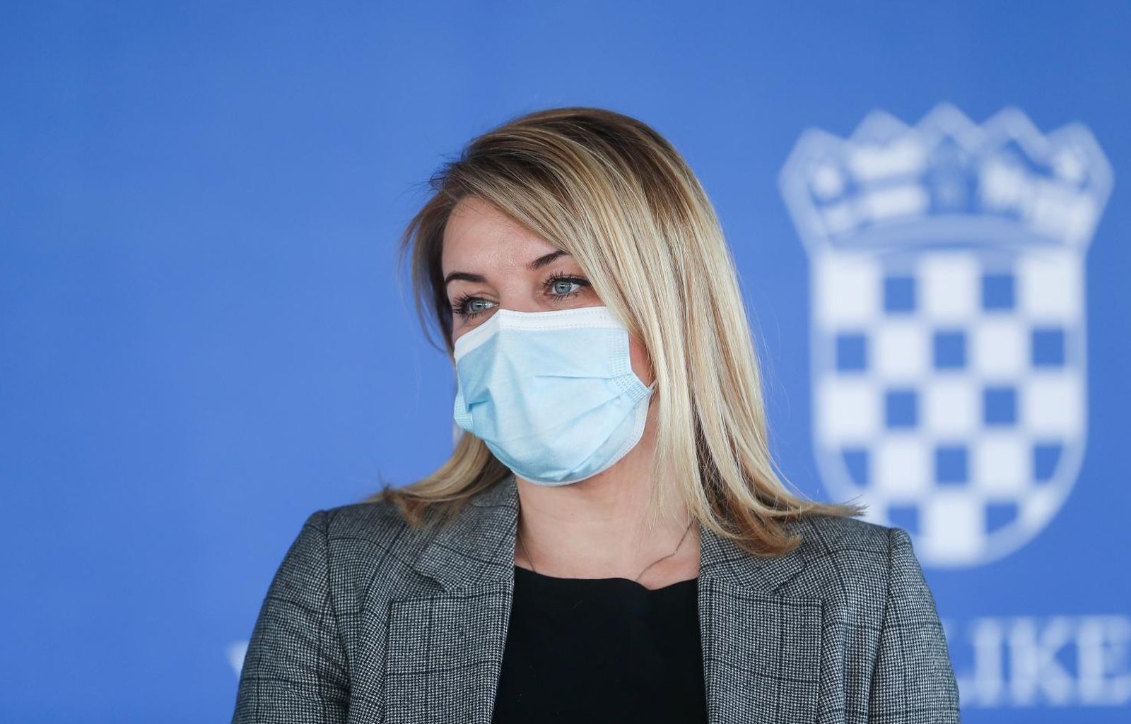08.04.2021., Zagreb - Nikolina Brnjac, ministrica turizma i sporta dala je izjavu medijima prije pocetka sjednice Vlade Republike Hrvatske u Nacionalnoj i sveucilisnoj knjiznici. Photo: Zeljko Lukunic/PIXSELL