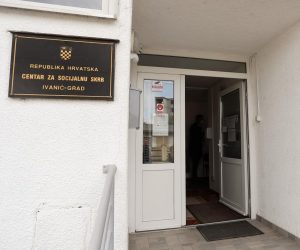 08.04.2021., Ivanic Grad - U centru za socijalnu skrb Ivanic Grad u kojem je nepoznata muska osoba nasrnula na zastitarku te unistio imovinu centra iz nepoznatih razloga. 
Photo: Luka Stanzl/PIXSELL