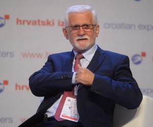 08.09.2020., Zagreb - Utjecaj korona krize na hrvatsko gospodarstvo i izvoz - tema je sredisnje panel rasprave koja se odrzala u okviru 15. konvencije hrvatskih izvoznika, u sklopu koje su dodijeljene i nagrade Zlatni kljuc najboljim izvoznicima u 2019. godini. Konvencija udruzenja Hrvatski izvoznici odrzava se pod pokroviteljstvom Vlade.Photo: Marko Prpic/PIXSELL