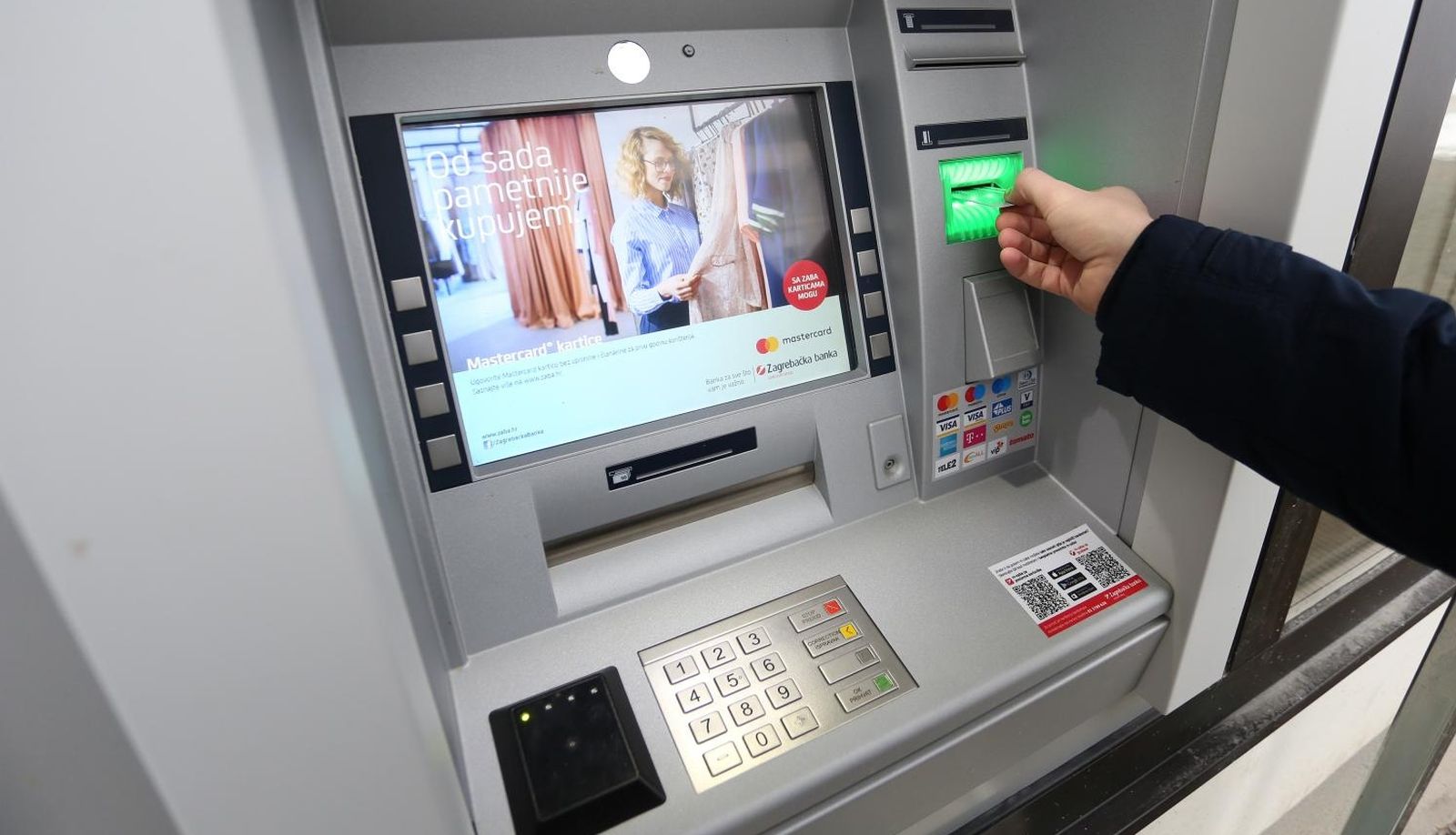 09.02.2018., Karlovac - Bankomat Zagrebacke banke. 
Photo: Kristina Stedul Fabac/PIXSELL