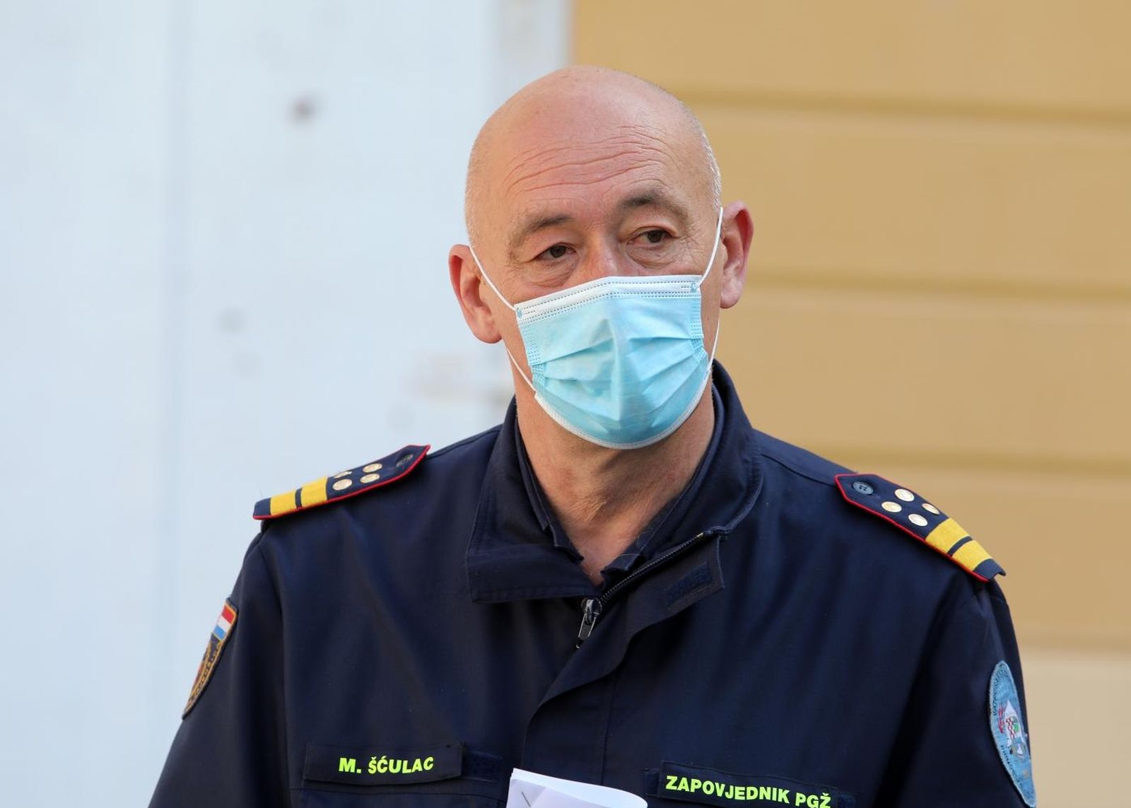 09.04.2021., Rijeka - Konferencija za medije clanova Stozera Civilne zastite Primorsko-goranske zupanije na Trgu rijecke rezolucije. Nacelnik Mladen Sculac Photo: Goran Kovacic/PIXSELL