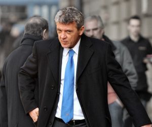 29.11.2011., Zagreb - Predsjednik zupanijskog suda Ivan Turudic u setnji gradom susreo je ministra Pravosudja Drazena Bosnjakovica. 
Photo: Marko Lukunic/PIXSELL