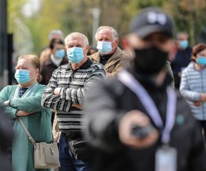 12.04.2021, Zagreb -  U paviljanu 6 na Zagrebackom Velesajmu u tijeku je masovno cijepljenje gradjana protiv COVID-19. Civilna zastita nada se da ce do kraja dana procijepiti 5000 gradjana cjepivom Astra Zeneca.
Photo: Jurica Galoic/PIXSELL
