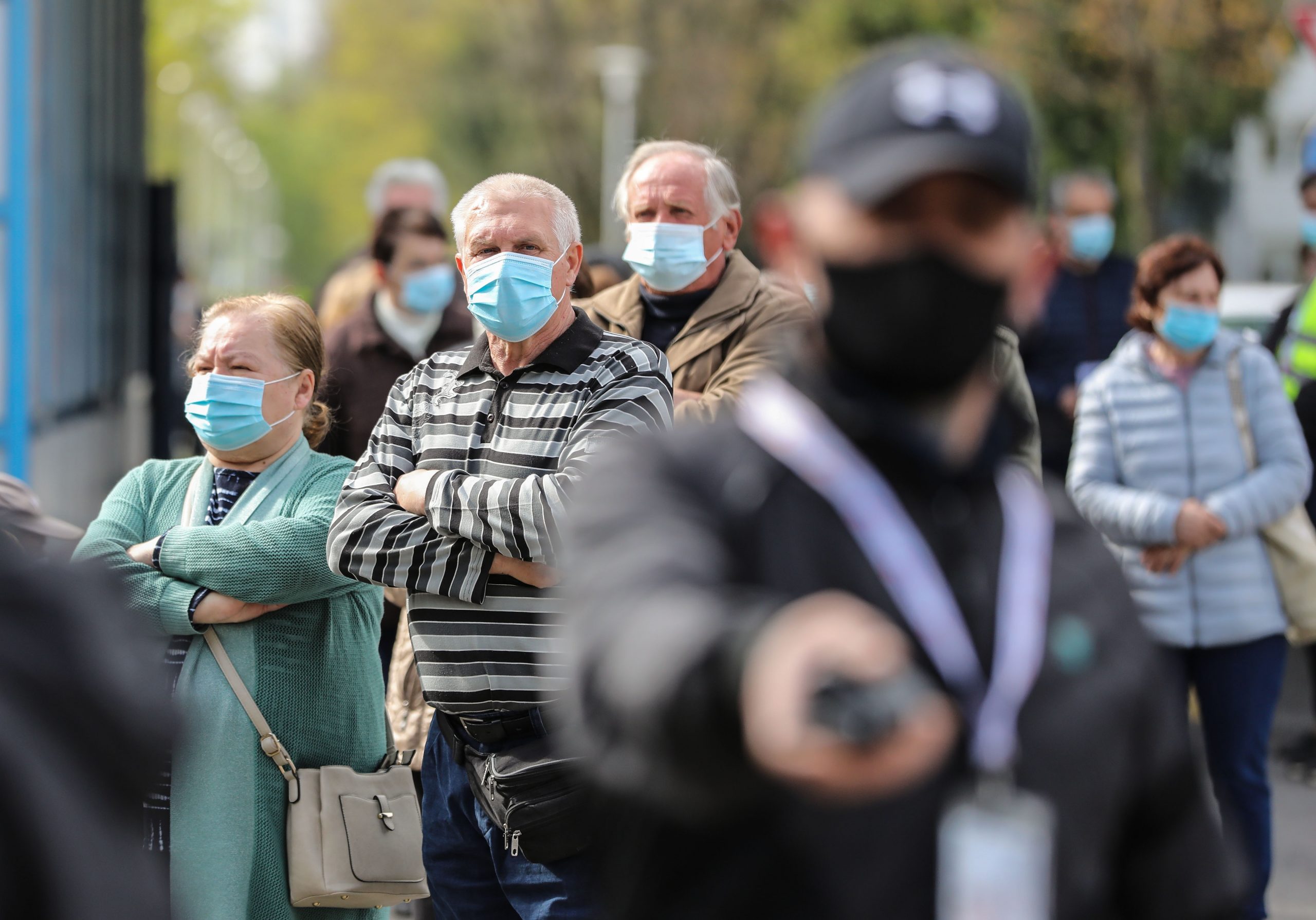 12.04.2021, Zagreb -  U paviljanu 6 na Zagrebackom Velesajmu u tijeku je masovno cijepljenje gradjana protiv COVID-19. Civilna zastita nada se da ce do kraja dana procijepiti 5000 gradjana cjepivom Astra Zeneca.
Photo: Jurica Galoic/PIXSELL