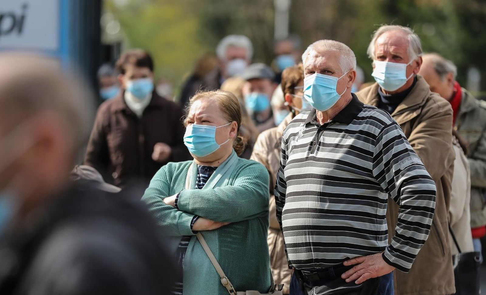 12.04.2021, Zagreb -  U paviljanu 6 na Zagrebackom Velesajmu u tijeku je masovno cijepljenje gradjana protiv COVID-19. Civilna zastita nada se da ce do kraja dana procijepiti 5000 gradjana cjepivom Astra Zeneca.
Photo: Jurica Galoic/PIXSELL