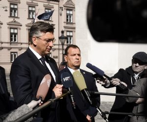 15.03.2020., Zagreb - Izjave nakon sastanka Kriznog stozera. Andrej Plenkovic, Vili Beros, Davor Bozinovic. 
Photo: Marko Lukunic/PIXSELL