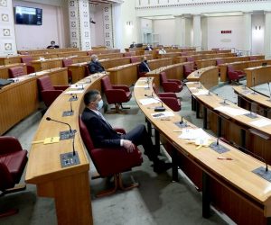 15.04.2021., Zagreb - Sabor je 7. sjednicu nastavio raspravom o izmjenama i dopunama Zakona o provedbi Uredbe (EU) 2016/1011 o indeksima koji se upotrebljavaju kao referentne vrijednosti.
Photo: Patrik Macek/PIXSELL
