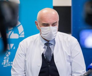 17.2.2021.  Rijeka - Predstavljenje donacije 8 monitora za kontinuirano pracenje vitalnih funkcija neophodnih za rad s COVID-bolesnicima za koje je 200.000 kuna osigurao Grad Rijeka. Predstavljanju donacije nazocili su ravnatelj KBC Rijeka prof. dr. sc. Alen Ruzic, zamjenik gradonacelnika Grada Rijeke Marko Filipovic, procelnica Odjela gradske uprave za zdravstvo i socijalnu skrb Karla Muskovic,  predsjednik Strucnog vijeca KBC Rijeka Luka Zaputovic i procelnik Odjela za opstruktivne bolesti i difuzne bolesti pluca s intenzivnom njegom i voditelj post-COVID odjela Igor Barkovic. Photo: Nel Pavletic/PIXSELL