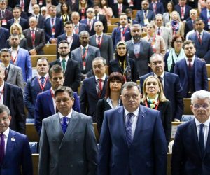 17.04.2019., Sarajevo, Bosna i Hercegovina- 
U prisustvu velikog broja zvanicnika i poslovnih ljudi iz BiH, regije i svijeta, danas je u Parlamentarnoj skupstini BiH zapocela deseta jubilarna medjunarodna investicijska konferencija Sarajevo Business Forum 2019. Zamjenik Predsjednika Turske Fuat Oktay, Predsjendik Republike Slovenije Borut Pahor, Predsjedavajuci Predsjednistva BiH Milorad Dodik, clan Predsjednistva BiH Sefik Dzaferovic
Photo: Armin Durgut/PIXSELL