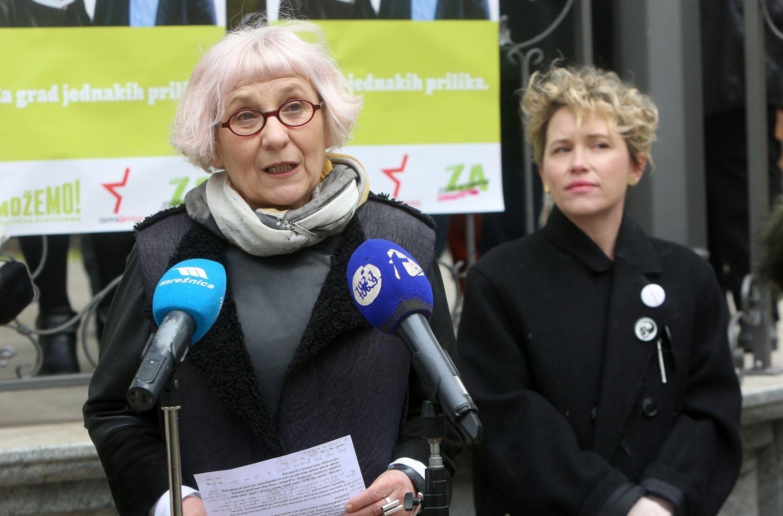 17.04.2021.,  Karlovac -  Koalicija Mozemo! i Nova ljevica predstavili kandidate za gradonacelnicu Karlovca i zamjenika na predstojecim lokalnim izborima. Kandidatkinja koalicije Mozemo! za gradonacelnicu Karlovca je Drazenka Polovic, a za zamjenika Dimitrije Birac. Na konferenciji za medije kandidatkinju su poduprle saborska zastupnica Sandra Bencic i predsjednica Nove ljevice Ivana Kekin te Rada Boric.
Photo: Kristina Stedul Fabac/PIXSELL