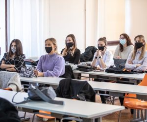 18.02.2021.,Osijek - Studenti akademije koji pohadjaju modul Dizajn digitalnih interakcija. Photo: Davor Javorovic/PIXSELL