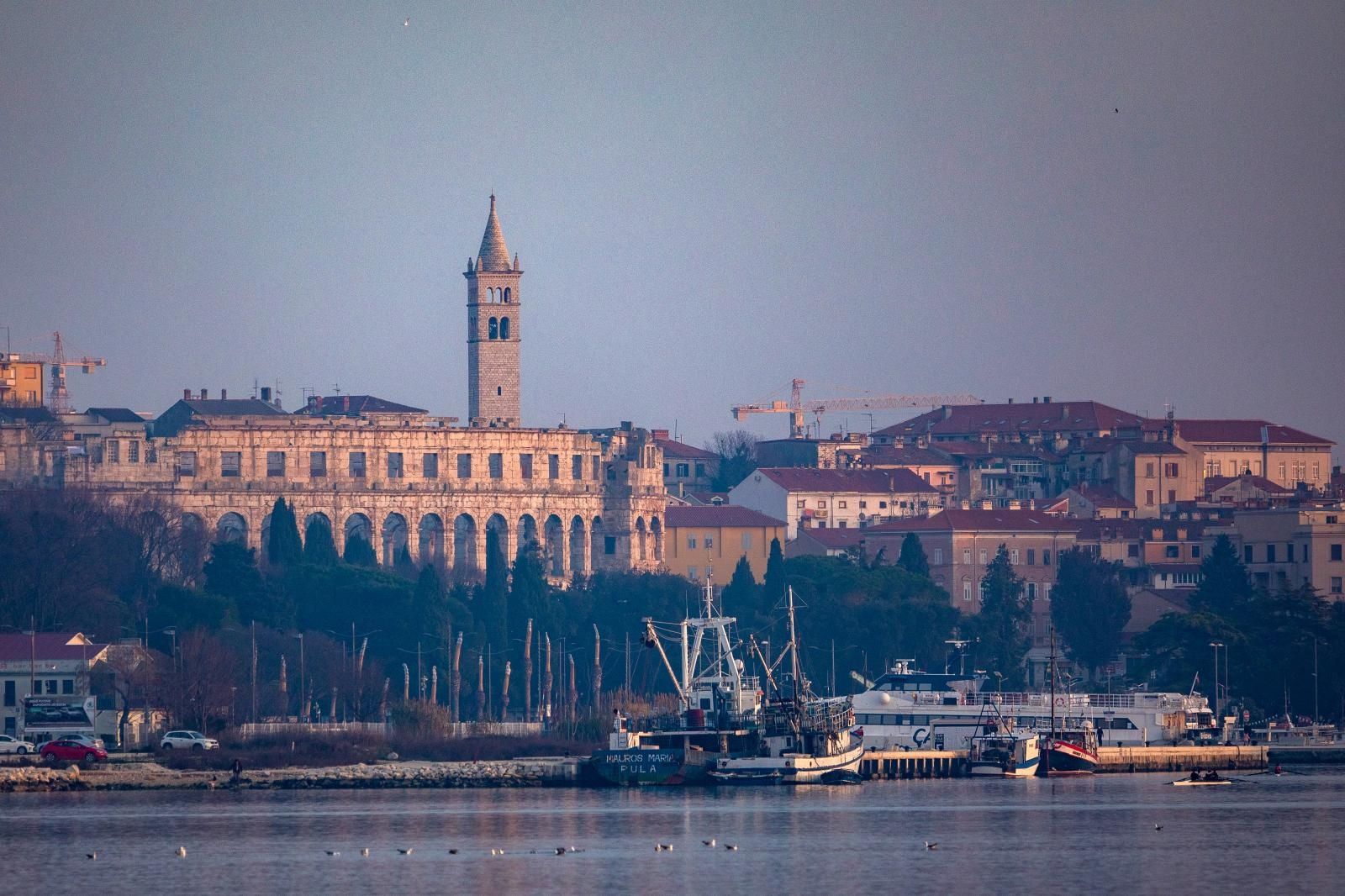 18.02.2021., Pula - 
Zalazak sunca. Photo: Srecko Niketic/PIXSELL