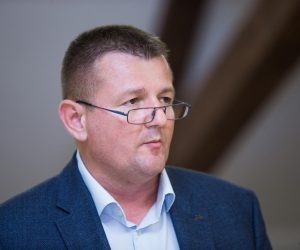 18.06.2019., Virovitica - Sjednica Gradskog vijeca Virovitice na kojoj su tema bili pronevjera novca i tragicna smrt procelnika gradskog Ureda za gospodarstvo i financije Sinise Palma. Photo: Davor Javorovic/PIXSELL
