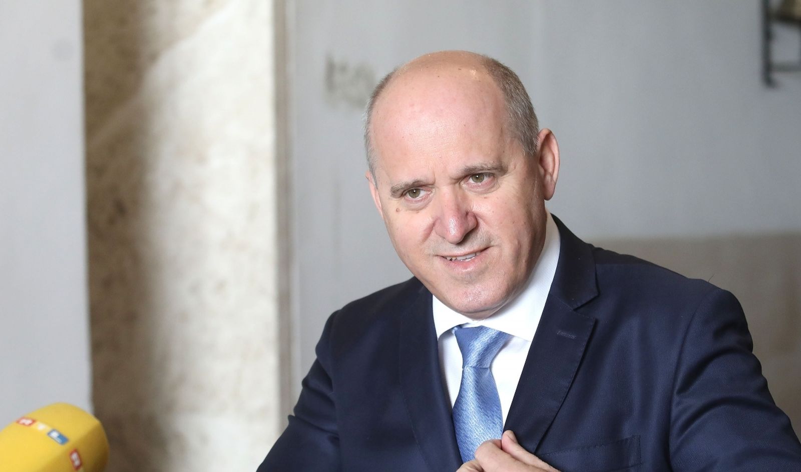 21.04.2021., Zagreb - Sastanak parlamentarne vecine odrzan je danas u Banskim dvorima uz online sudjelovanje dijela celnika stranaka. Nakon sastanka izjavu je dao Branko Bacic.
Photo: Patrik Macek/PIXSELL