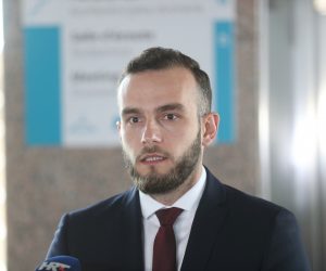 21.04.2021., Zagreb - Ministri RH se obratili medijima prije pocetka sjednice Vlade u Nacionalnoj i sveucilisnoj knjiznici. Photo: Zeljko Lukunic/PIXSELL