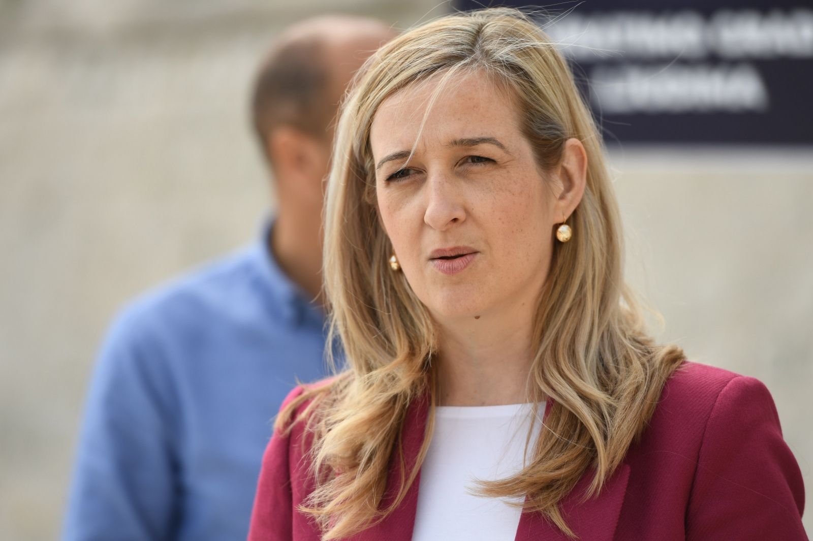 22.04.2021., Sibenik - Mirela Ahmetovic, politicka tajnica SDP-a Hrvatske i saborska zastupnica pruzila podrsku Tonciju Restovicu u kandidatri za gradonacelnika Sibenika.
Photo: Hrvoje Jelavic/PIXSELL