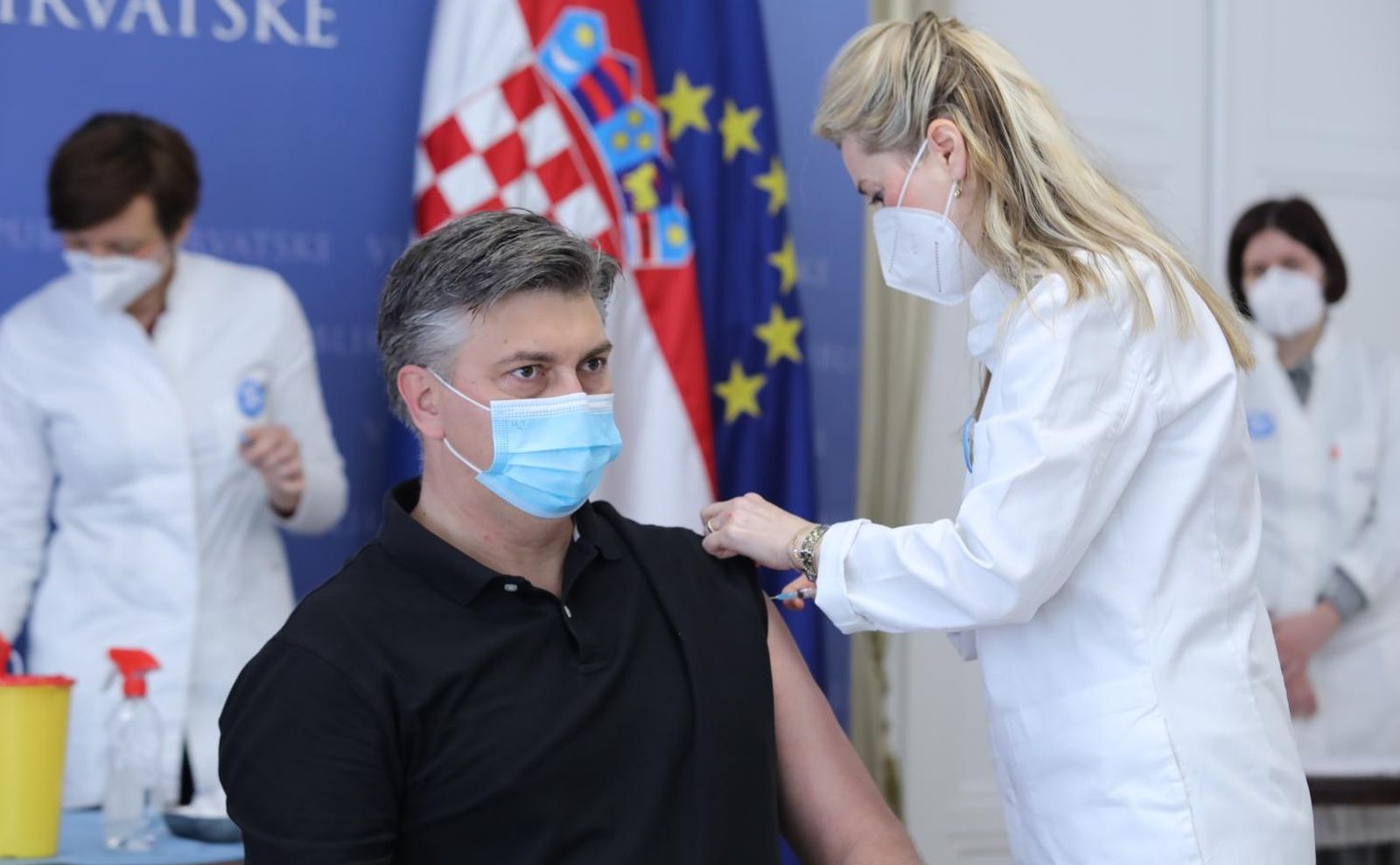 24.03.2021. Zagreb -  Predsjednik Hrvatskog sabora Gordan Jandrokovic, predsjednik Vlade Andrej Plenkovic i ministar zdravstva Vili Beros, javno su se cijepili u Banskim dvorima  cjepivom AstraZenece 

Photo: Jurica Galoic/PIXSELL