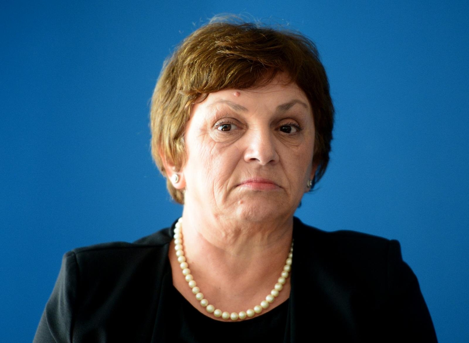 26.09.2016., Zagreb - U Ministarstvu socijalne politike i mladih odrzana konferencija za medije povodom novog Obiteljskog zakona o kojima su govorili clanovi Radne skupine za izradu Prijedloga Obiteljskog zakona. Stefica Karacic. 
Photo: Marko Prpic/PIXSELL