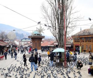 27.12.2019., Sarajevo, Bosna i Hercegovina - Veliki broj turista u Sarajevu za vrijeme blagdana i uoci Nove godine. Prema podacima Booking-a u Sarajevu je popunjeno 94% smjestajnih kapaciteta.
Photo: Armin Durgut/PIXSELL