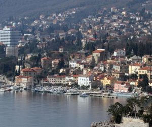 28.03.2013., Opatija - Panorama najveceg turistickog centra na Kvarneru. 
Photo: Goran Kovacic/PIXSELL