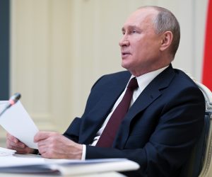 Russian President Vladimir Putin attends a virtual global climate summit in Moscow Russian President Vladimir Putin delivers a speech during a virtual global climate summit via a video link in Moscow, Russia April 22, 2021. Sputnik/Alexei Druzhinin/Kremlin via REUTERS  ATTENTION EDITORS - THIS IMAGE WAS PROVIDED BY A THIRD PARTY. SPUTNIK