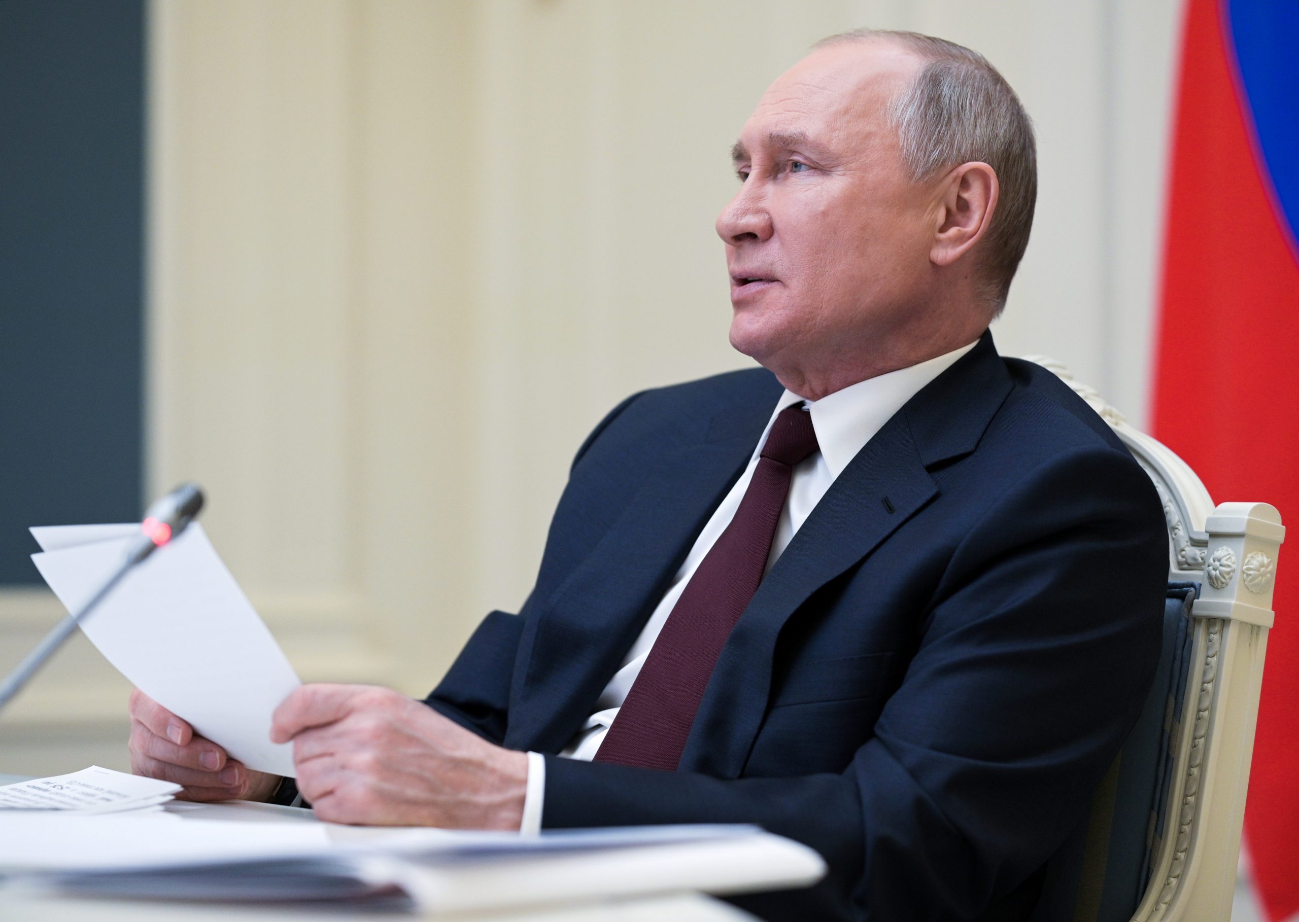 Russian President Vladimir Putin attends a virtual global climate summit in Moscow Russian President Vladimir Putin delivers a speech during a virtual global climate summit via a video link in Moscow, Russia April 22, 2021. Sputnik/Alexei Druzhinin/Kremlin via REUTERS  ATTENTION EDITORS - THIS IMAGE WAS PROVIDED BY A THIRD PARTY. SPUTNIK