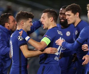 epa09164134 Chelsea's Christian Pulisic (2-L) celebrates with his teammates after scoring the 0-1 lead during the UEFA Champions League semifinal first leg soccer match between Real Madrid CF and Chelsea FC at Alfredo Di Stefano stadium in Madrid, Spain, 27 April 2021.  EPA/JuanJo Martin