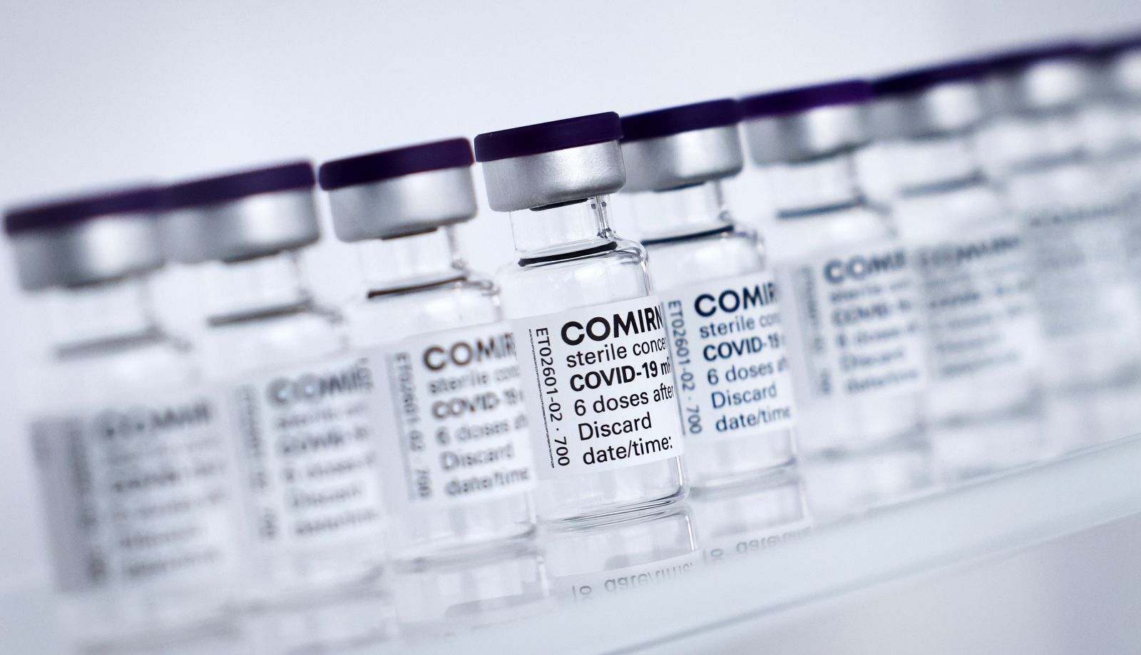epa09169326 A view on Biontech/Pfizer's Comirnaty vaccines at Allergopharma's production facilities during German Health Minister Jens Spahn visit for the official start of production of the Comirnaty vaccine from Biontech/Pfizer in Reinbek near Hamburg, Germany, 30 April 2021.  EPA/CHRISTIAN CHARISIUS / POOL