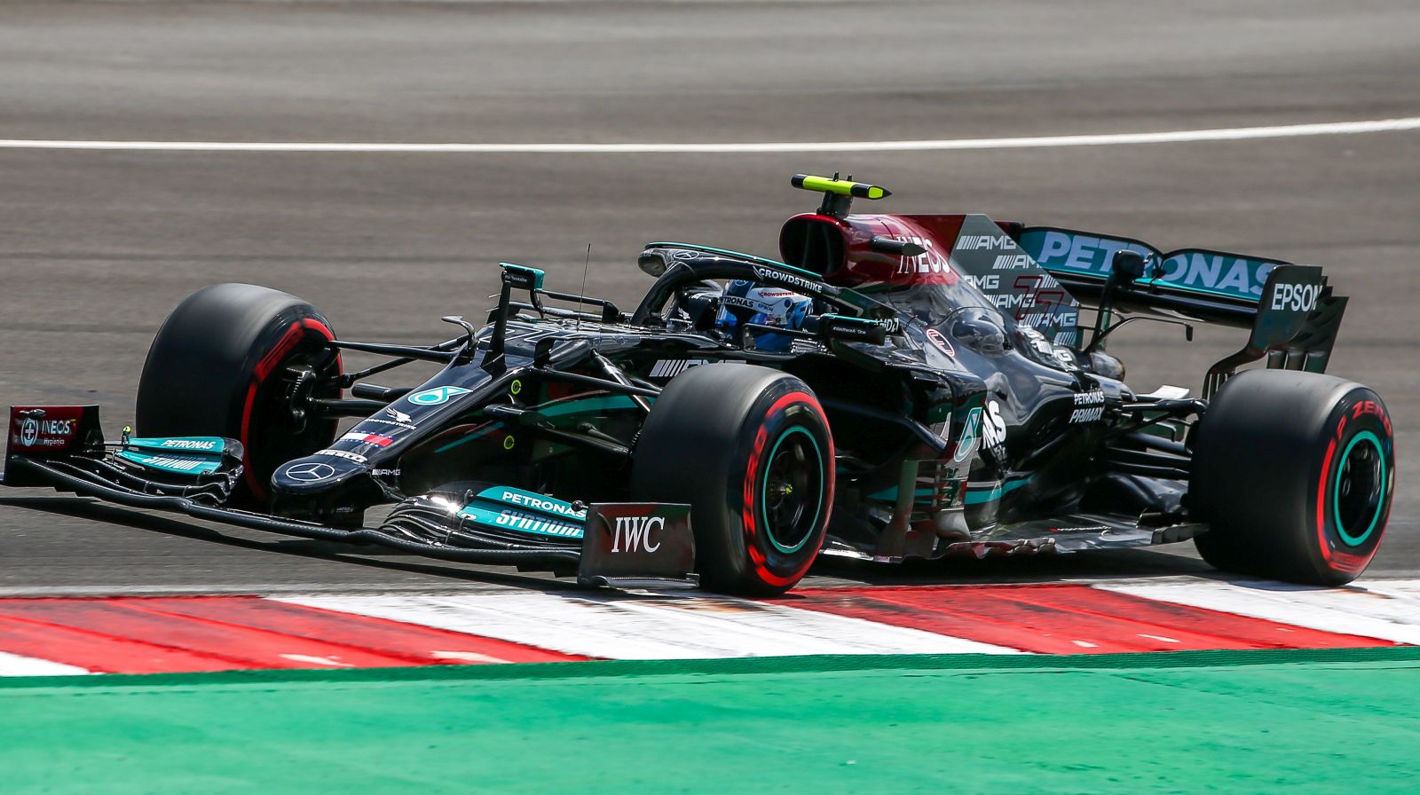 epa09171551 Finnish driver Valtteri Bottas of Mercedes F1 team in action during the third practice session of the Formula One Grand Prix of Portugal at Autodromo Internacional do Algarve, near Portimao, Portugal, 01 May 2021. The Formula One Grand Prix of Portugal will take place on 02 May 2021.  EPA/JOSE SENA GOULAO