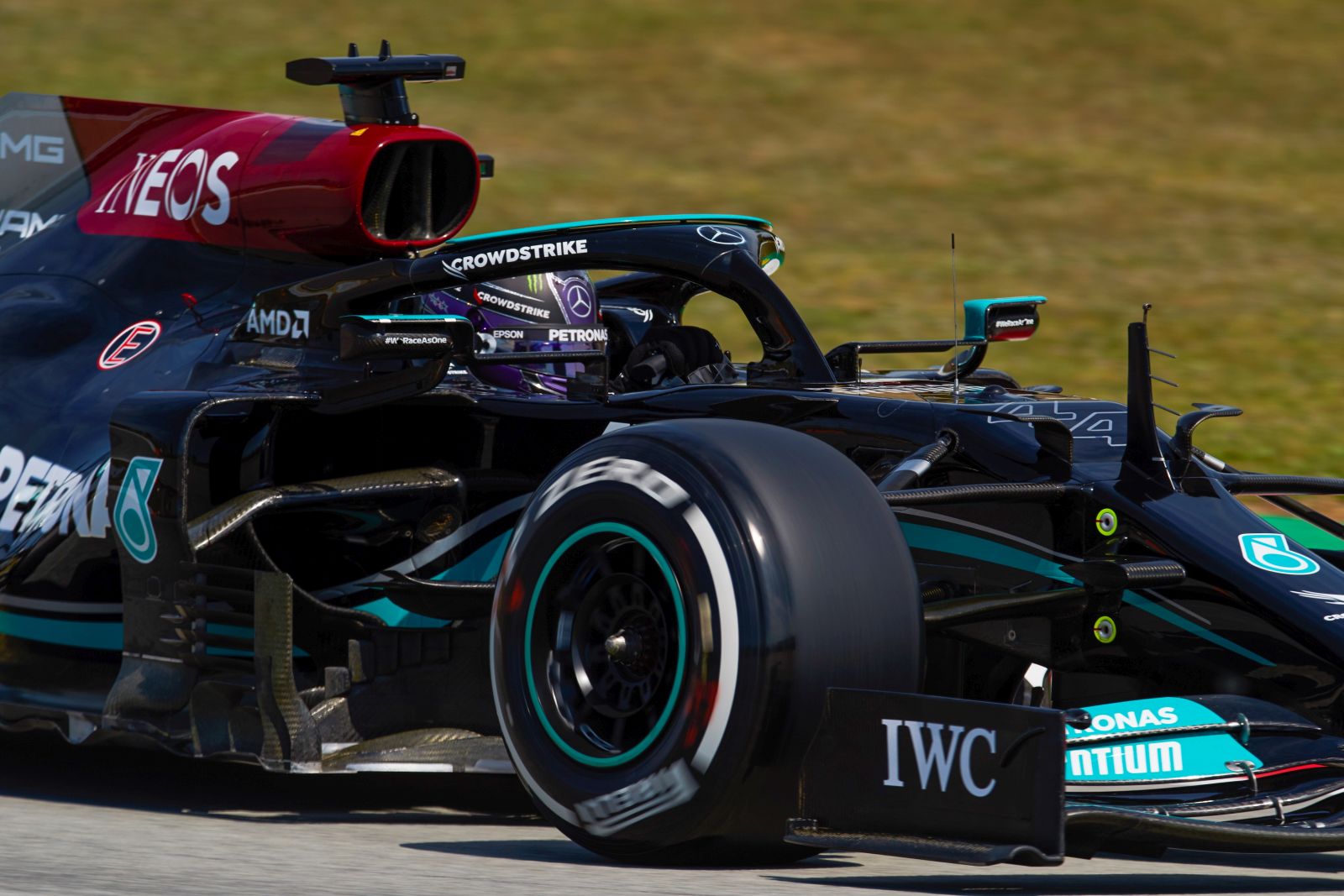 epa09183143 British Formula One driver Lewis Hamilton of Mercedes Team in action during the first free training session of the Spanish Formula One Grand Prix at Montmelo racetrack in Barcelona, Spain, 07 May 2021. The Formula One Grand Prix of Spain will take place on 09 May 2021.  EPA/ALEJANDRO GARCIA