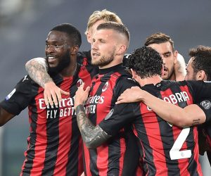 epa09188539 Milan’s Ante Rebic (C)  celebrates scoring during the Italian Serie A soccer match Juventus FC vs AC Milan at the Allianz Stadium in Turin, Italy, 9 May 2021.  EPA/ALESSANDRO DI MARCO