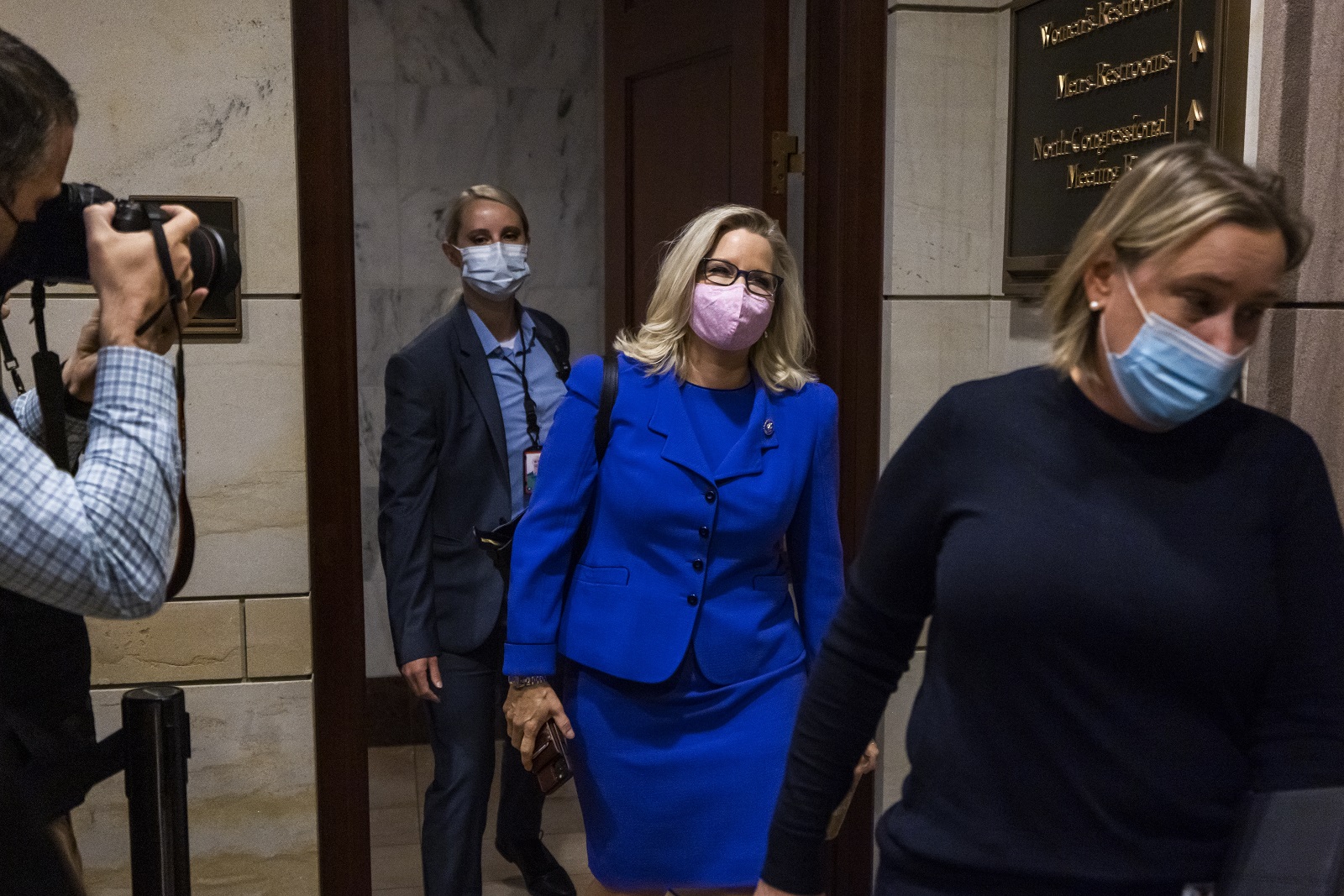 epa09193739 Republican Representative from Wyoming Liz Cheney (C) walks to a vote to keep her House GOP Conference Chair position in the US  Capitol in Washington, DC, USA, 12 May 2021. Republican House Minority Leader Kevin McCarthy is leading the charge to replace Cheney with Representative from New York Elise Stefanik.  EPA/JIM LO SCALZO