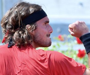 epa09201101 Stefanos Tsitsipas of Greece reacts during his men's singles quarterfinal match against Novak Djokovic of Serbia at the Italian Open tennis tournament in Rome, Italy, 15 May 2021.  EPA/ETTORE FERRARI