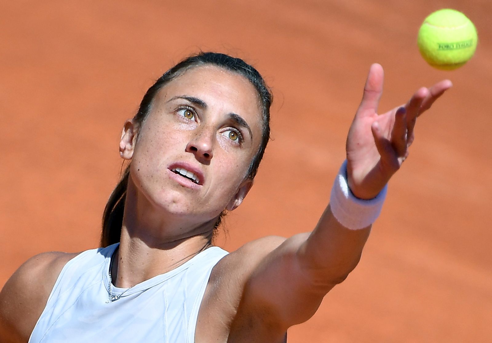 epa09201477 Petra Martic of Croatia in action during her women's singles semifinal match against Karolina Pliskova of Czech Republic at the Italian Open tennis tournament in Rome, Italy, 15 May 2021.  EPA/ETTORE FERRARI