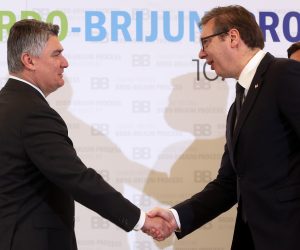 Brdo kod Kranja, 17.05.2021 - Sastanak na vrhu Procesa Brdo-Brijuni u Brdu kod Kranja. Na slici Zoran Milanovic, Borut Pahor, predsjednik Srbije Aleksandar Vucic.
foto HINA/ Damir SENCAR/ ds