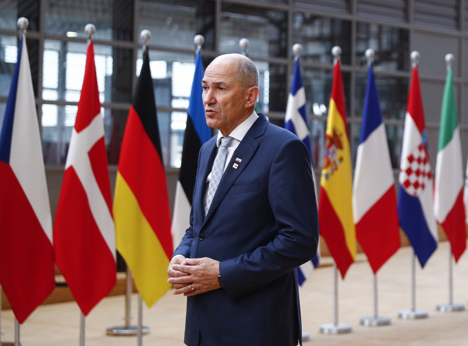 epa09226204 Slovenia's Prime Minister Janez Jansa arrives for a face-to-face EU summit in Brussels, Belgium, 25 May 2021. European Union leaders take part in a two day in-person meeting to discuss the coronavirus pandemic, climate change and Russia relations.  EPA/JOHANNA GERON / POOL