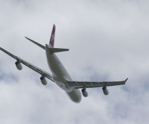 01.06.2016., Pula - Trenazno letenje zrakoplovne kompanije 'Swiss International Air lines' na tipu zrakoplova Airbus A340. 
Photo: Dusko Marusic/PIXSELL