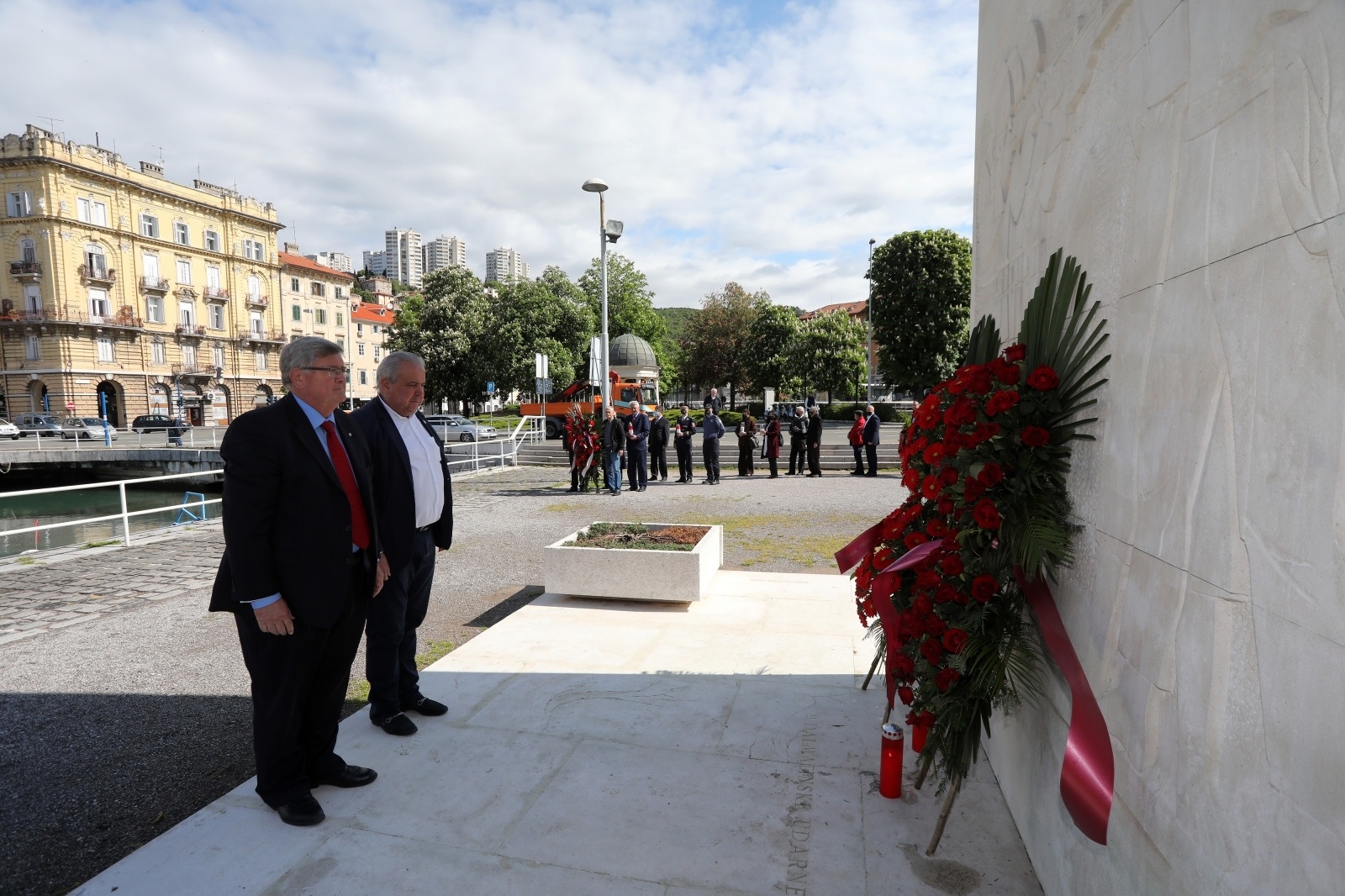 03.05.2021., Rijeka - Obiljezavanje Dana oslobodjenja Rijeke. Predstavnici politickih stranaka, kandidati za gradonacelnike, predstavnici SUBNOR-a, MUP-a, Grada i Zupanije polozili su vijence i upalili svijece pred spomenikom oslobodjenja na Delti. Nazocili su: Vojko Obersnel, Zlatko Komadina, Nikola Ivanis, Marko Filipovic, Katarina Peovic, JHosip Ostrogovic, Zlatko Komadina.
 Photo: Goran Kovacic/PIXSELL