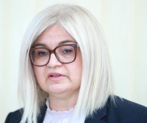 03.07.2020., Zagreb - Pucko otvoreno uculiste.  Ravnateljica Nacionalnog centra za vanjsko vrednovanje obrazovanja Ivana Katavic obratila se okupljenim medijima u povodu zavrsetka provedbe ispita drzavne mature. Photo: Sanjin Strukic/PIXSELL