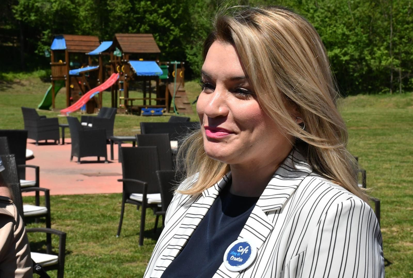 04.05.2021., Bukovlje/ Slavonski Brod - "Dozivi domace - istrazi ruralnu Hrvatsku" - naziv je kampanje koju je predstavila ministrica turizma i sporta Nikolina Brnjac. Ona je tom prigodom govorila o znacaju kampanje i vaznosti ruralnog turizma. Kampanja je predstavljena u mjestu Bukovlje, na lokaciji Eko-etno salasa Savus, a uz ostalo je o ciljevima kampanje i njenu provodjenju govorila i  voditeljica Udruge ruralnog turizma Hrvatske Aleksandra Kuratko Pani, te predstavnica Hrvatske turisticke zajednice Andreja Vukojevic.
Photo: Ivica Galovic/PIXSELL