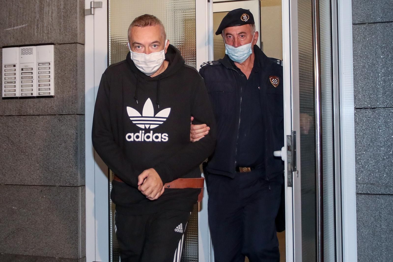 05.10.2020., Zagreb  - Policija dovela Dragana Kovacevica, bivseg sefa Janafa, na pretres nekretnine koju je koristio. 

Photo: Igor Kralj/PIXSELL