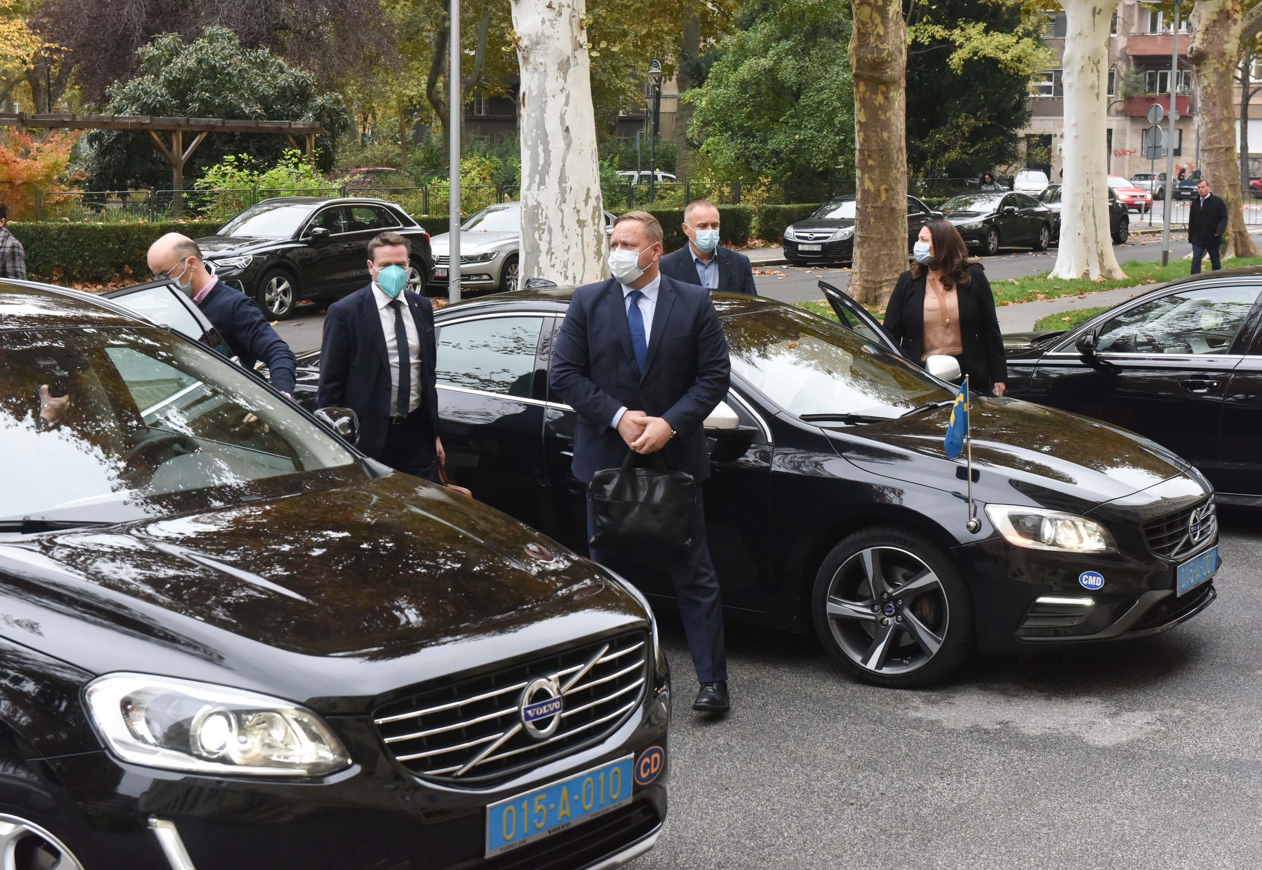 11.11.2020., Zagreb - Delegacija svedske vlade na celu s Goranom Martenssonom u Ministarstvu obrane predala je zavrsnu ponudu za borbene zrakoplove Gripen. Photo: Davorin Visnjic/PIXSELL